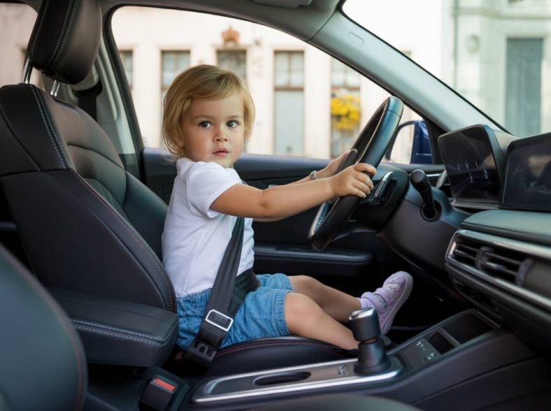 10 errori da evitare quando si utilizza il seggiolino auto per bambini
